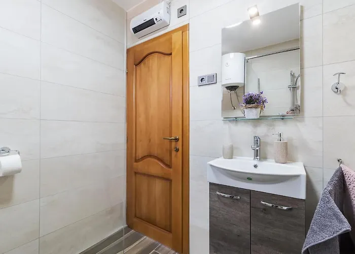 Cozy In With Kitchen * 풀라